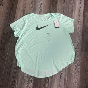 Nike Plus Size Top